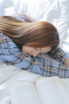 可疑的美容院在线免费观看